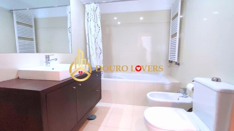 Apartamento T3 para Venda em Mafamude e Vilar do Paraíso