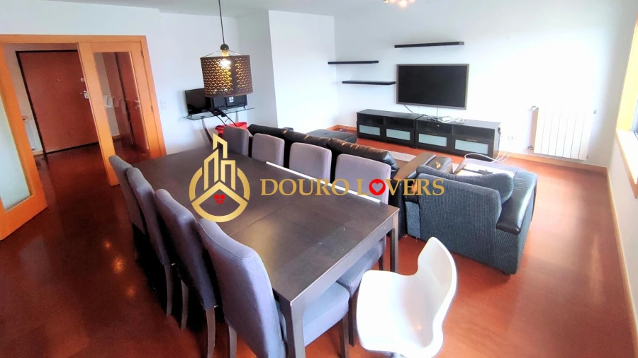 Apartamento T3 para Venda em Mafamude e Vilar do Paraíso Foto 4