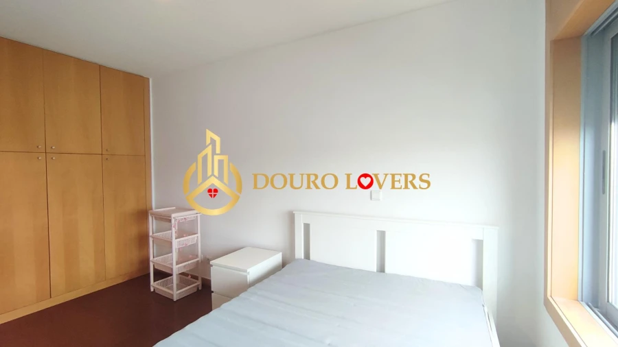 Apartamento T3 para Venda em Mafamude e Vilar do Paraíso Foto 12