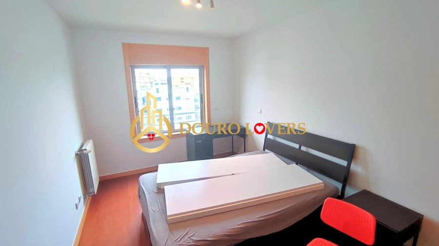 Apartamento T3 para Venda em Mafamude e Vilar do Paraíso Foto 25