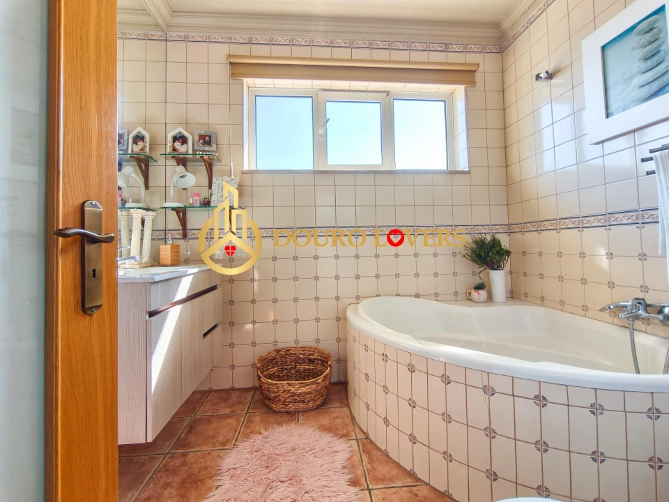 Moradia T3 para Venda em Paredes Foto 40