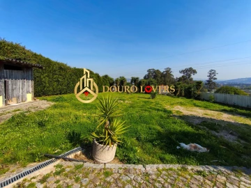 Moradia T3 para Venda em Paredes