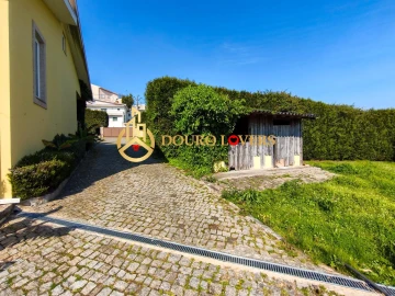 Moradia T3 para Venda em Paredes