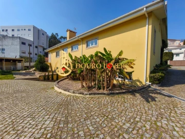 Moradia T3 para Venda em Paredes