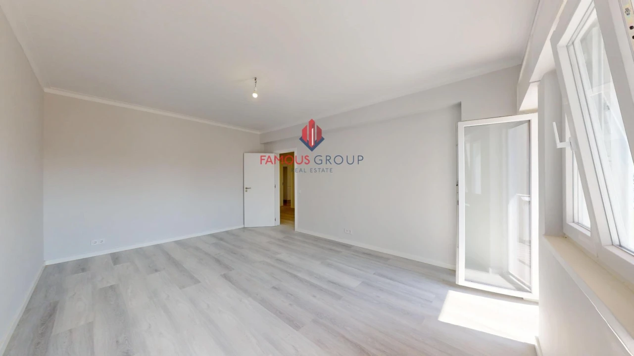 Apartamento T3 para Venda em Portimão Foto 11