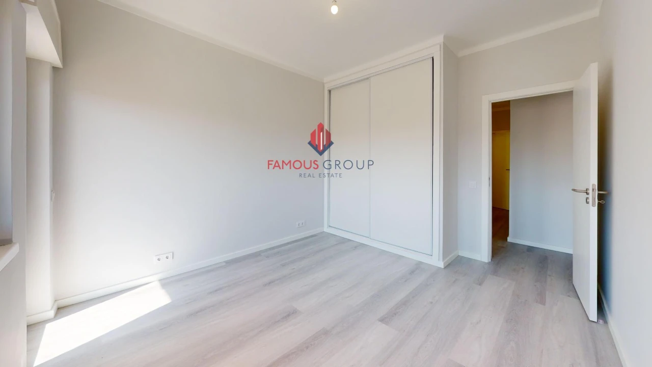 Apartamento T3 para Venda em Portimão Foto 38