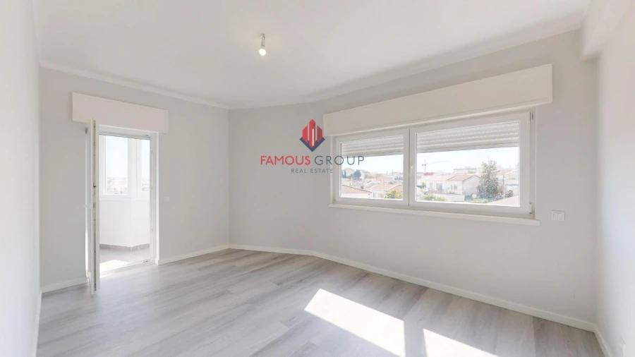 Apartamento T3 para Venda em Portimão Foto 22