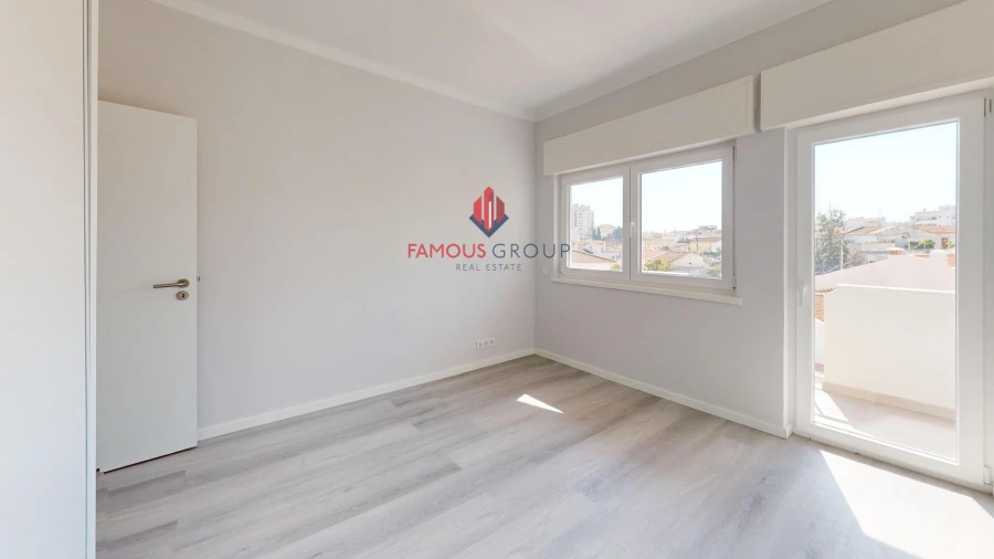 Apartamento T3 para Venda em Portimão Foto 34