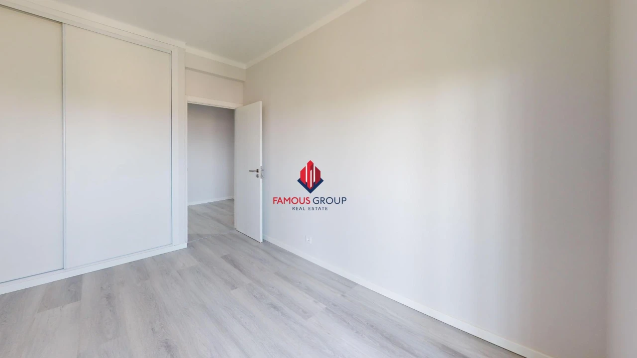 Apartamento T2 para Venda em Quarteira Foto 15