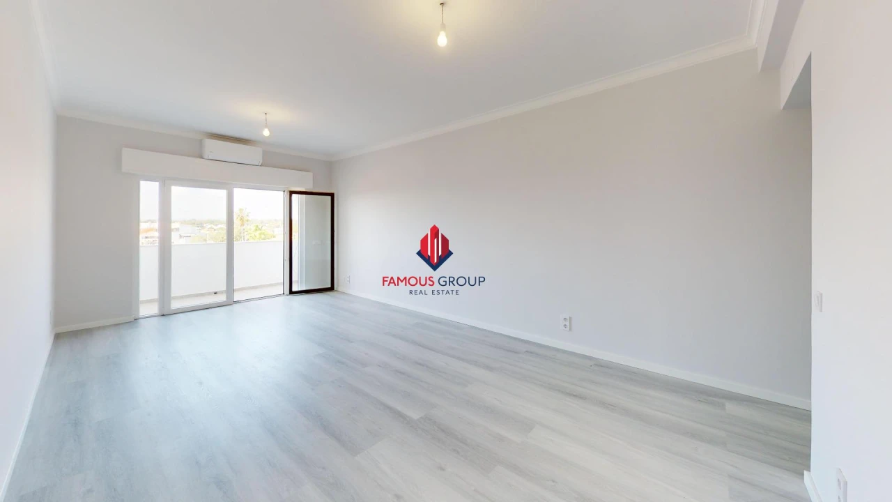 Apartamento T2 para Venda em Quarteira Foto 21