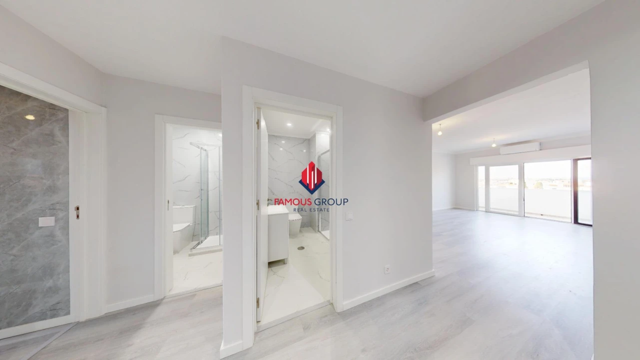 Apartamento T2 para Venda em Quarteira Foto 34