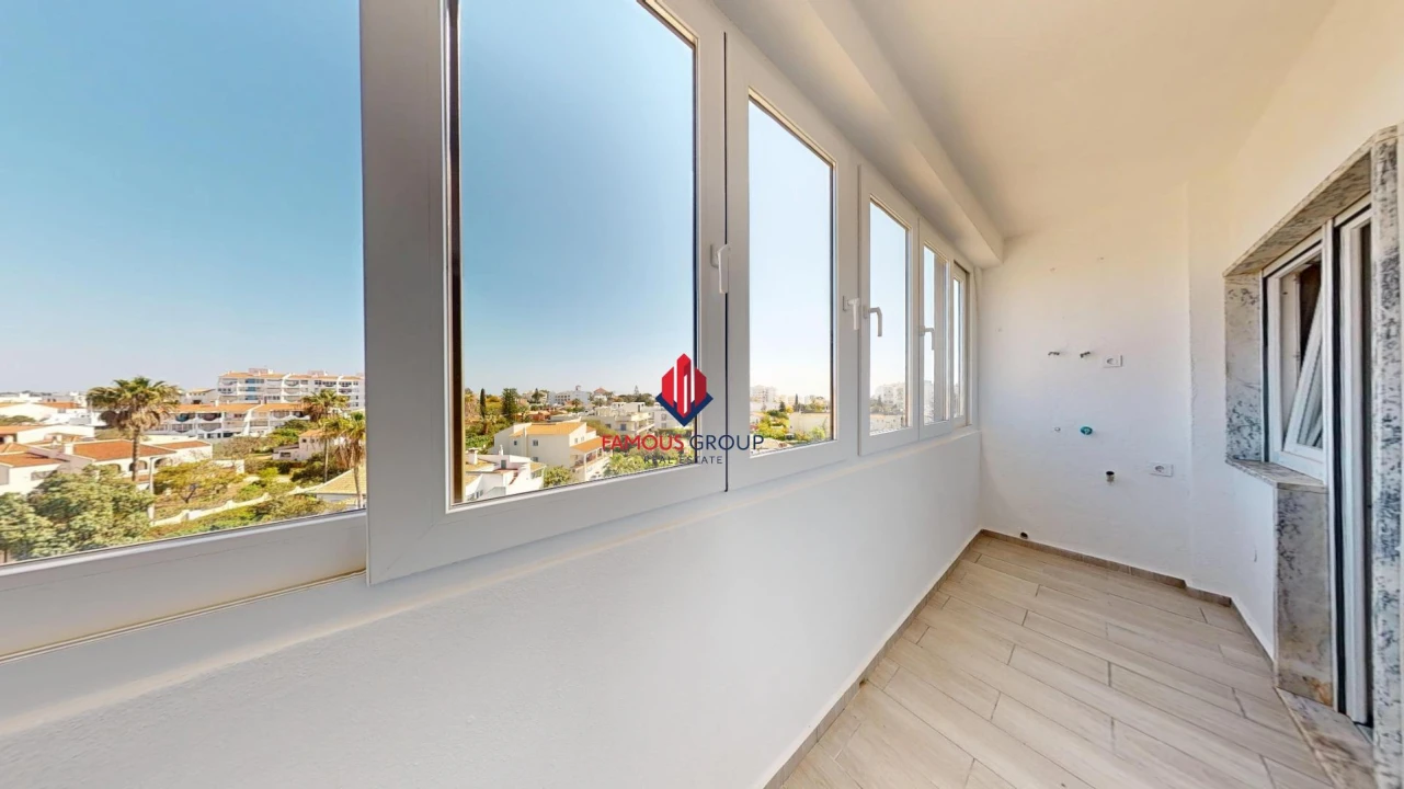 Apartamento T2 para Venda em Quarteira Foto 37