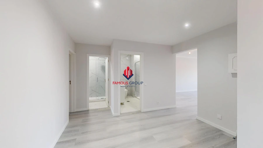 Apartamento T2 para Venda em Quarteira Foto 32