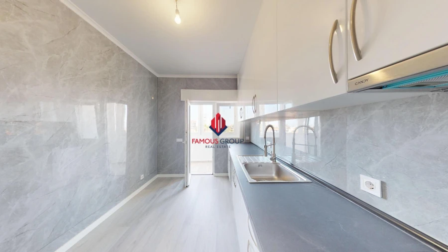 Apartamento T2 para Venda em Quarteira Foto 7