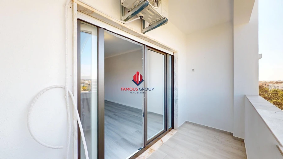 Apartamento T2 para Venda em Quarteira Foto 9