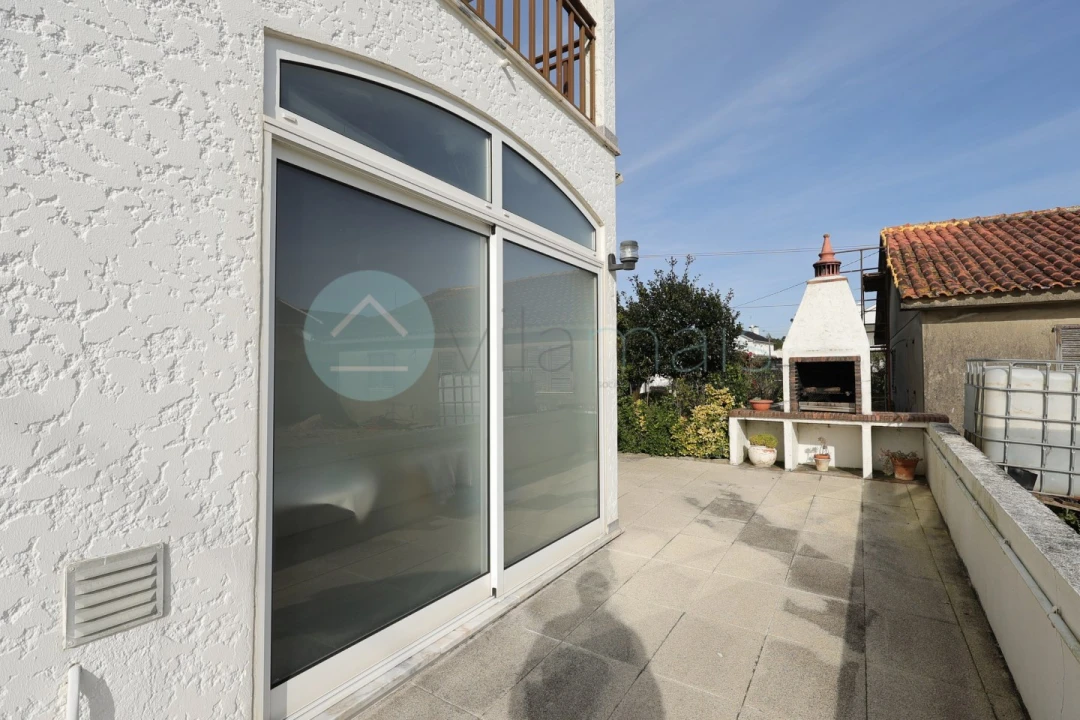 Moradia T4 para Venda em Chafe Foto 27