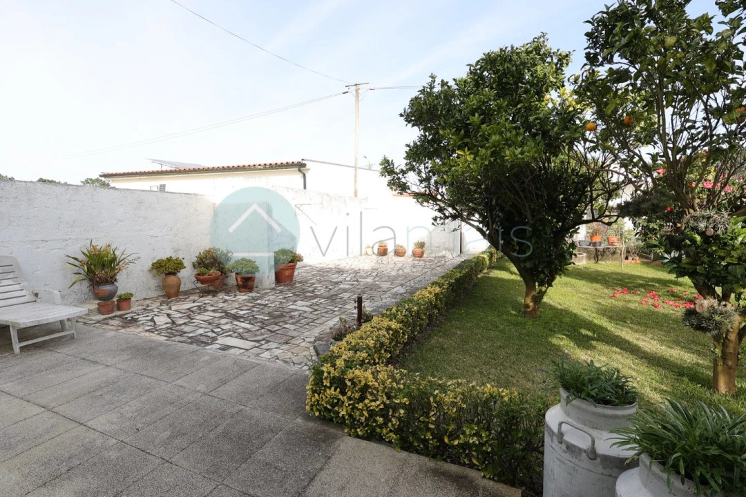 Moradia T4 para Venda em Chafe Foto 32