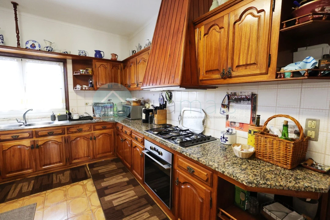 Moradia T4 para Venda em Chafe Foto 42