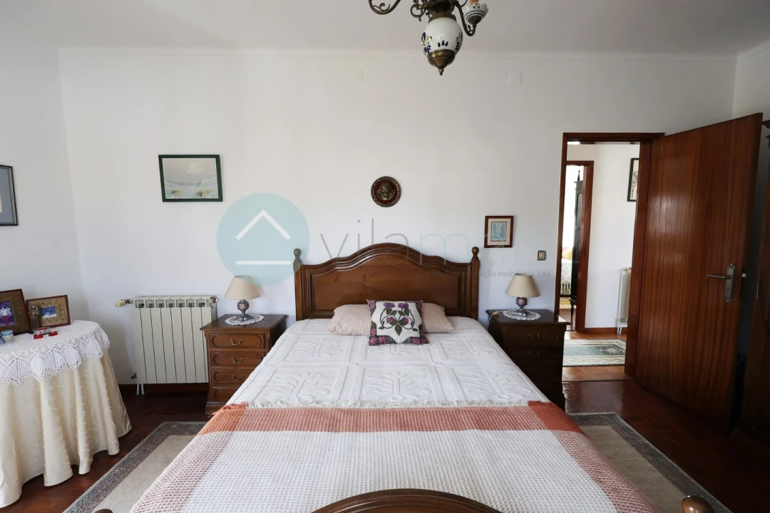 Moradia T4 para Venda em Chafe Foto 76