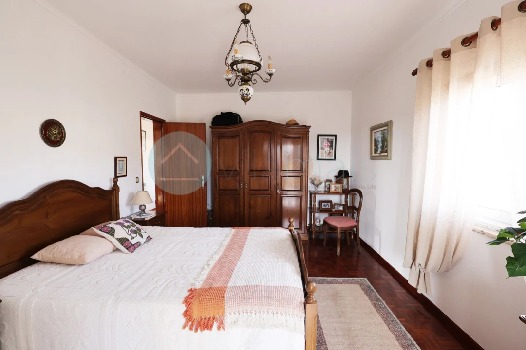 Moradia T4 para Venda em Chafe Foto 77