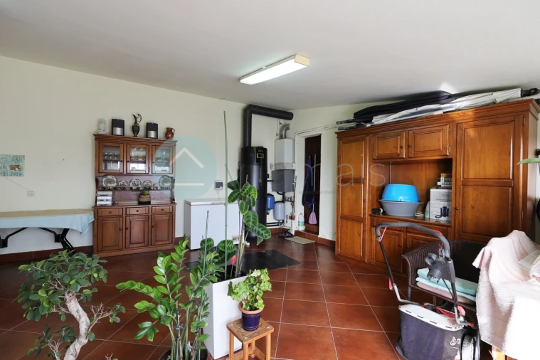 Moradia T4 para Venda em Chafe Foto 22