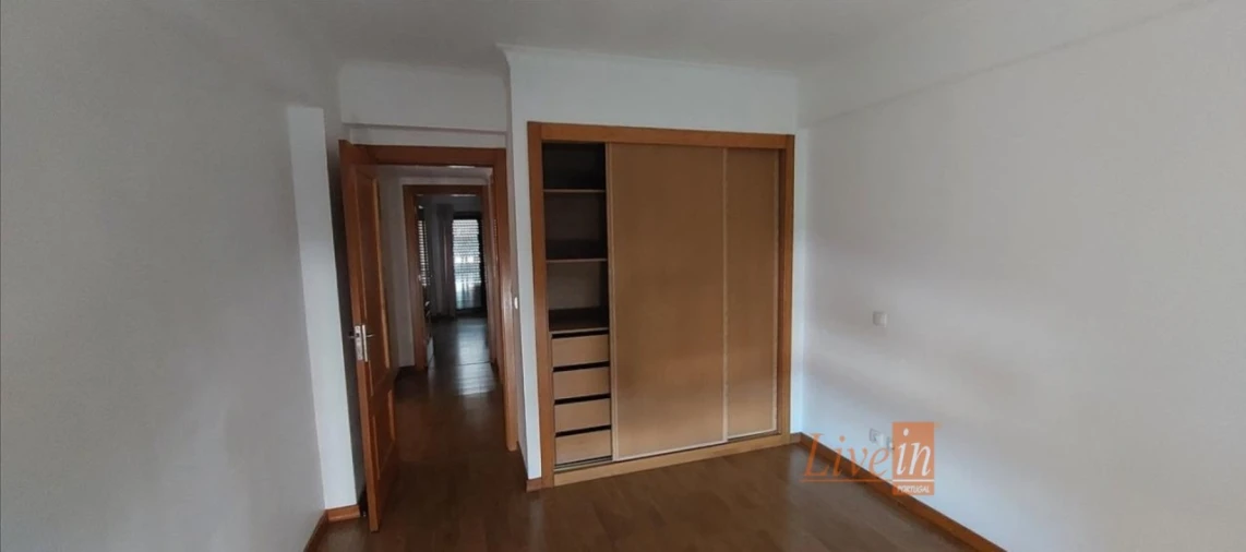 Apartamento T2 para Venda em Carregado e Cadafais Foto 3