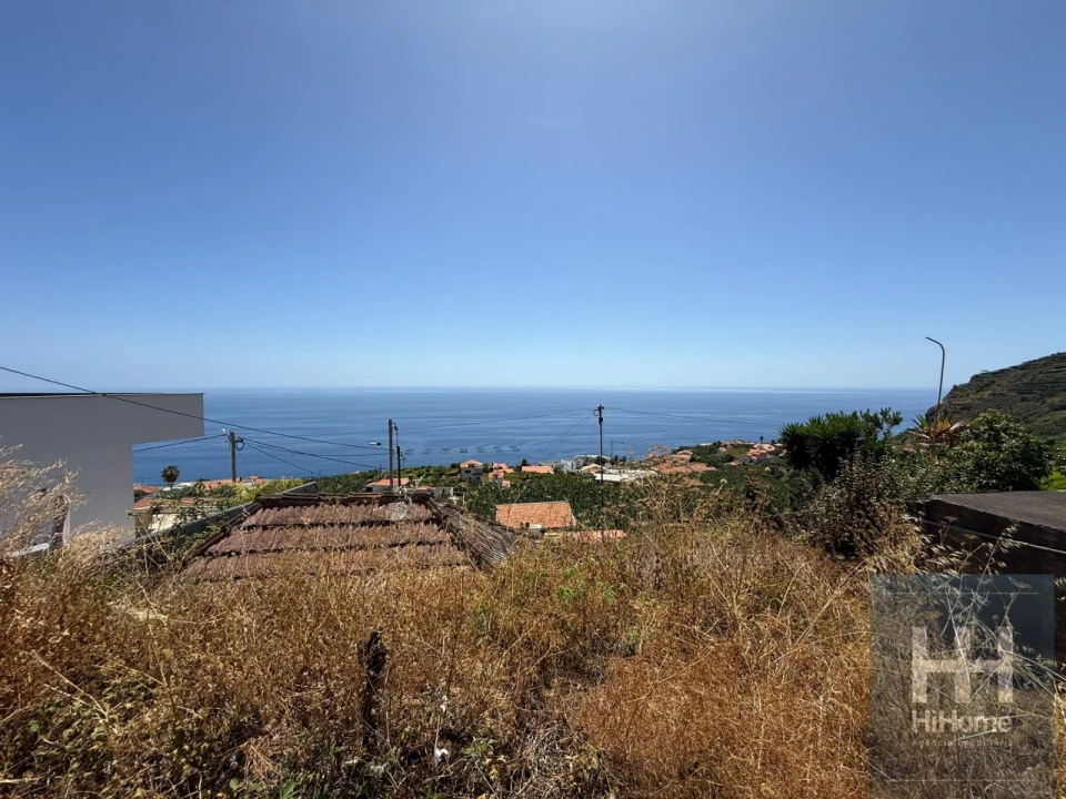 Moradia T3 para Venda em Arco da Calheta Foto 17