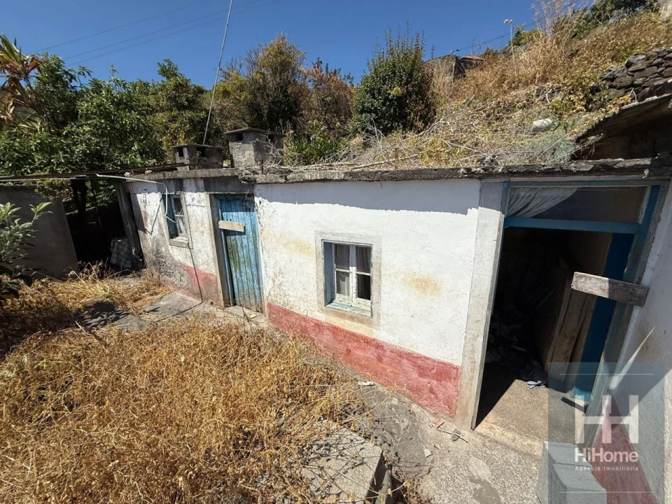 Moradia T3 para Venda em Arco da Calheta Foto 19