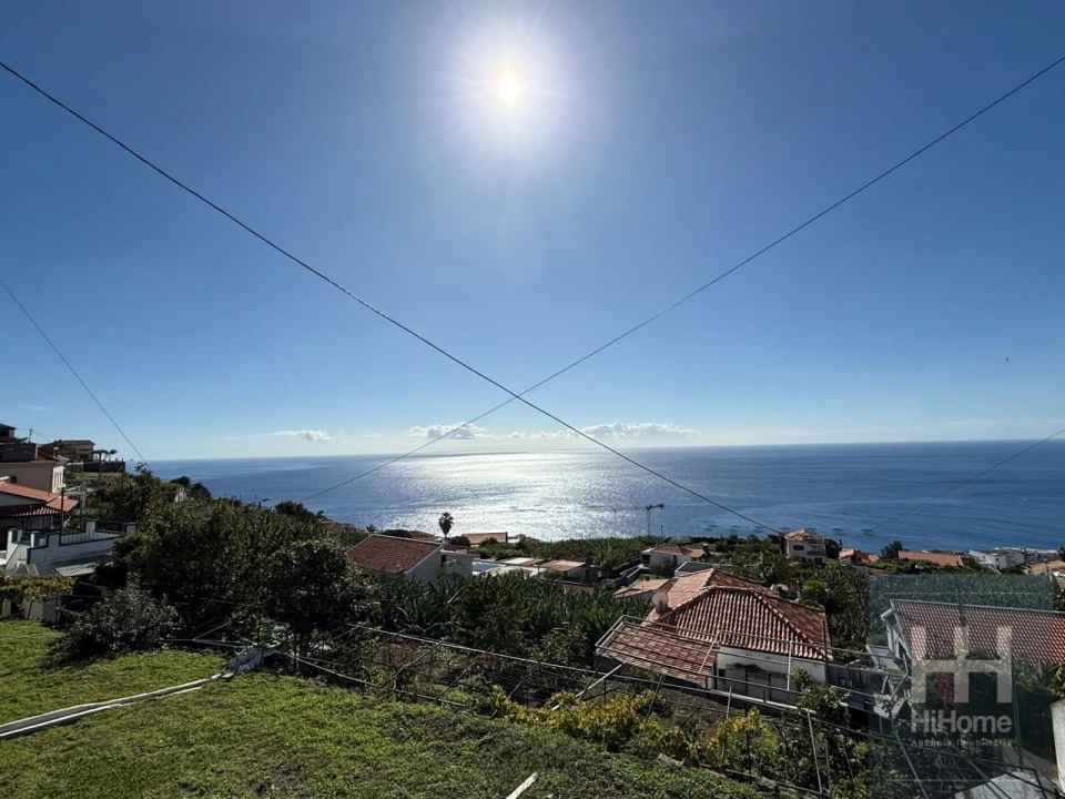 Moradia T3 para Venda em Arco da Calheta Foto 1