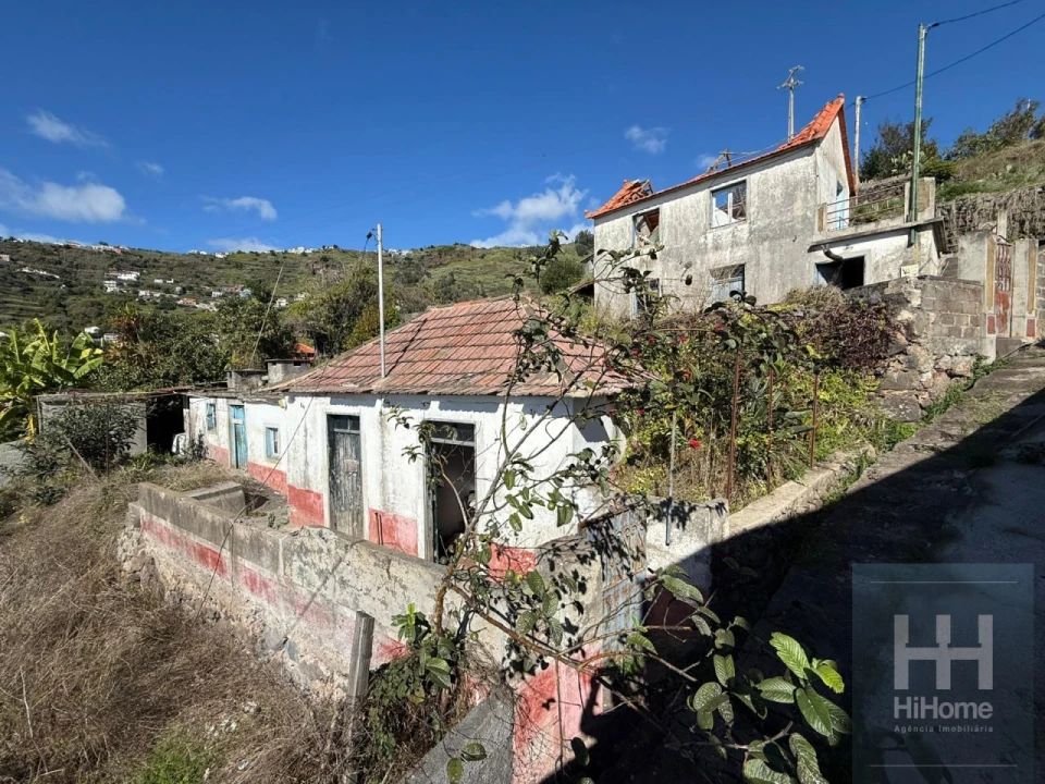 Moradia T3 para Venda em Arco da Calheta Foto 3