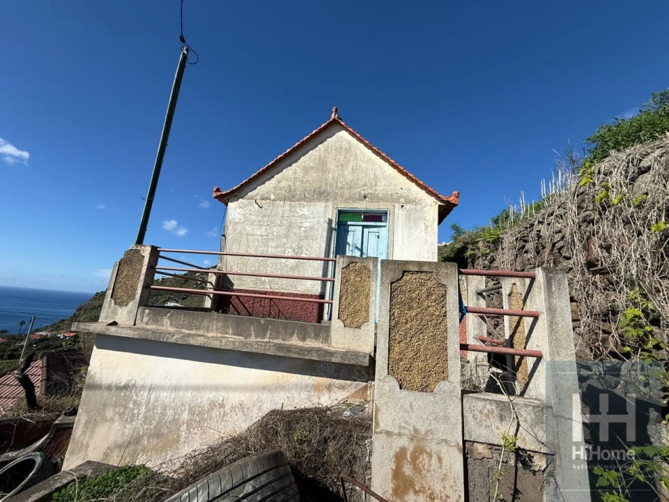 Moradia T3 para Venda em Arco da Calheta Foto 33