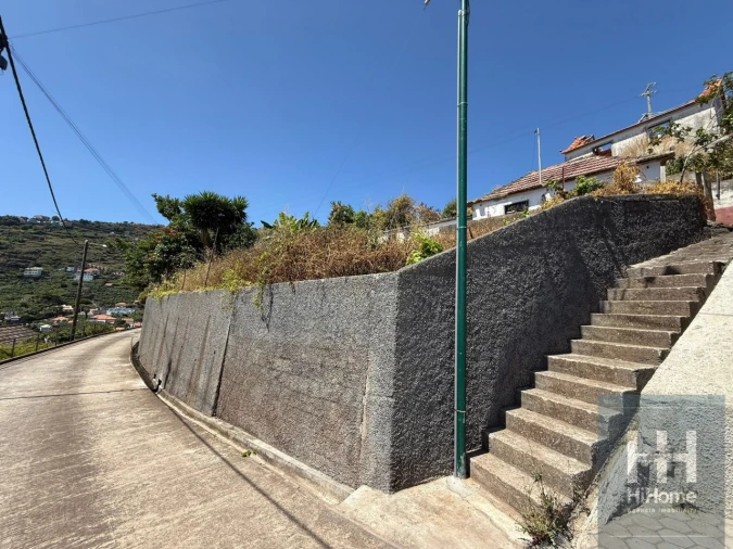 Moradia T3 para Venda em Arco da Calheta Foto 5