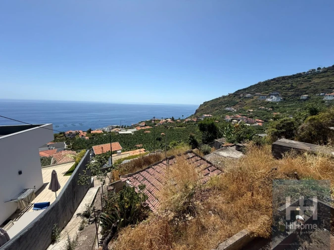 Moradia T3 para Venda em Arco da Calheta Foto 12