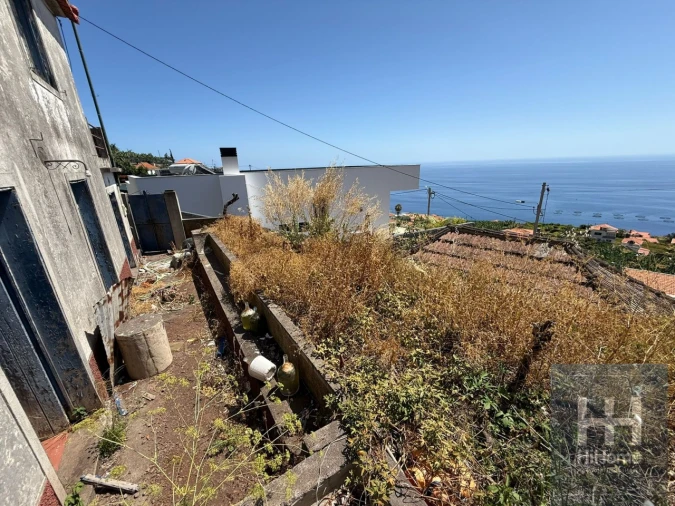 Moradia T3 para Venda em Arco da Calheta Foto 16