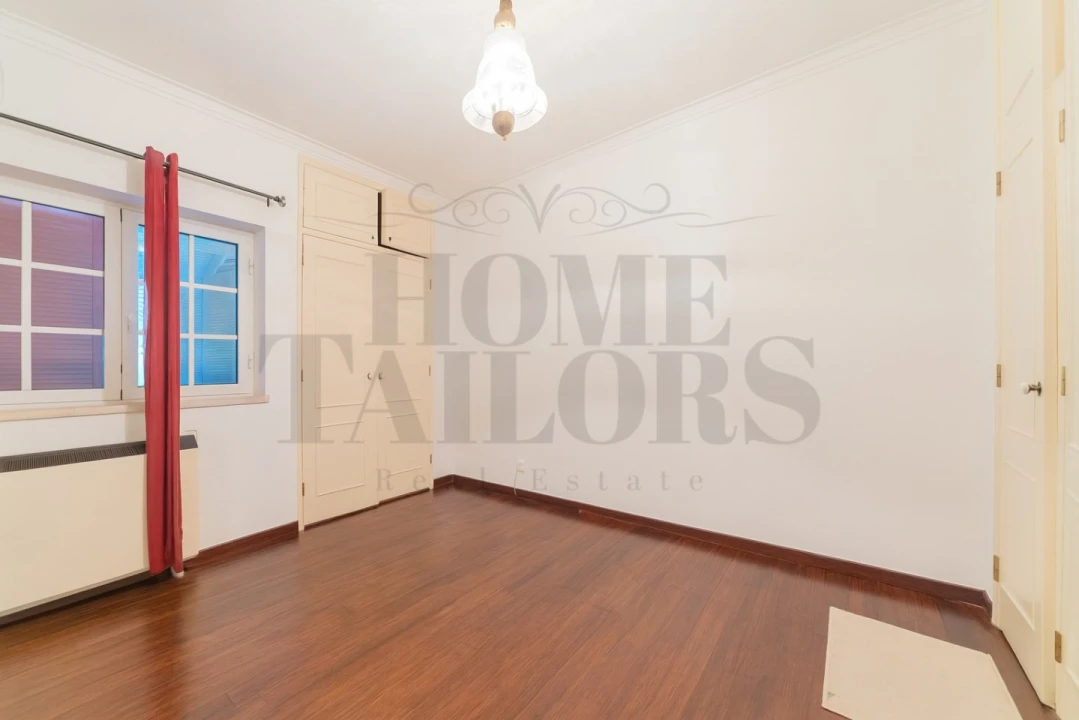 Moradia T5 para Venda em Corroios Foto 17