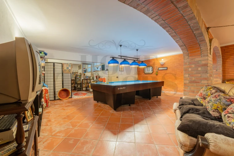 Moradia T5 para Venda em Corroios Foto 25