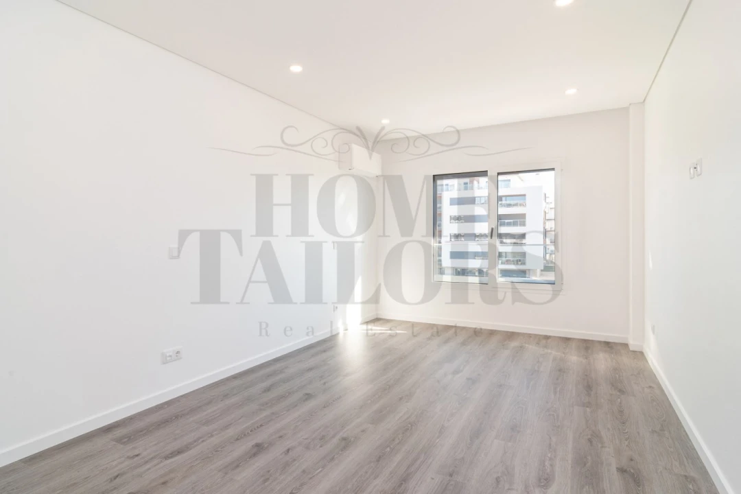 Apartamento T3 para Venda em Atalaia e Alto Estanqueiro-Jardia Foto 11