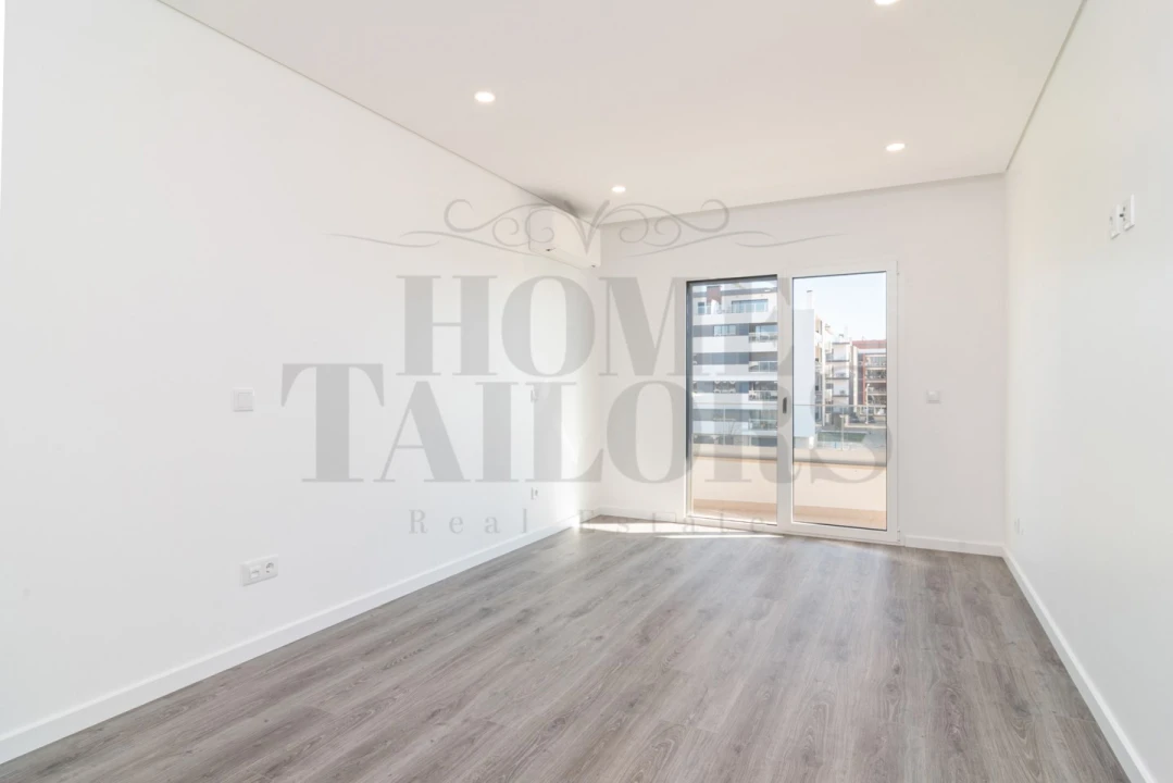 Apartamento T3 para Venda em Atalaia e Alto Estanqueiro-Jardia Foto 16