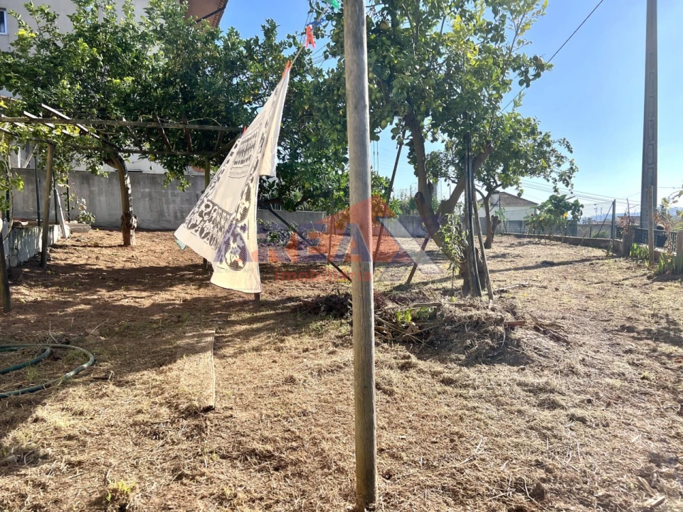 Moradia T3 para Venda em Vila de Cucujães Foto 8