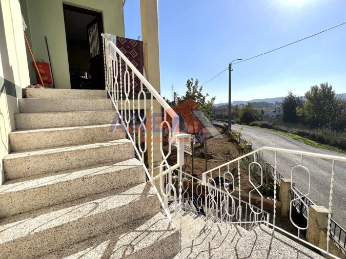 Moradia T3 para Venda em Vila de Cucujães Foto 4