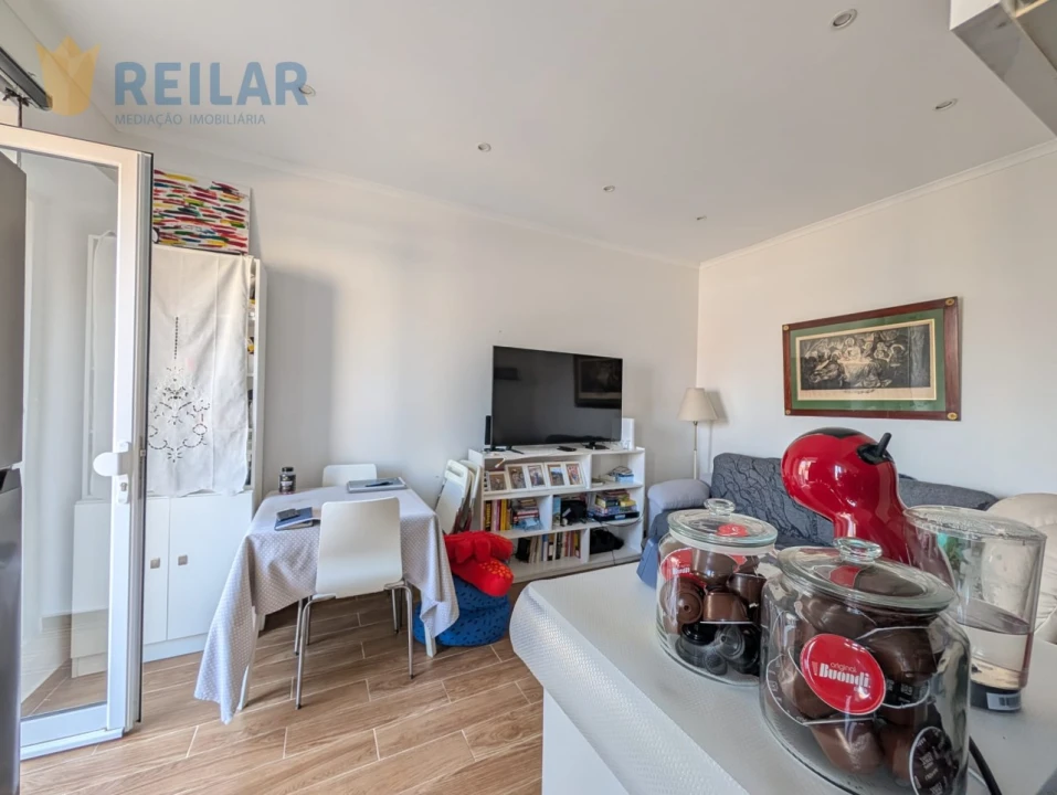 Apartamento T2 para Venda em Marvila Foto 8