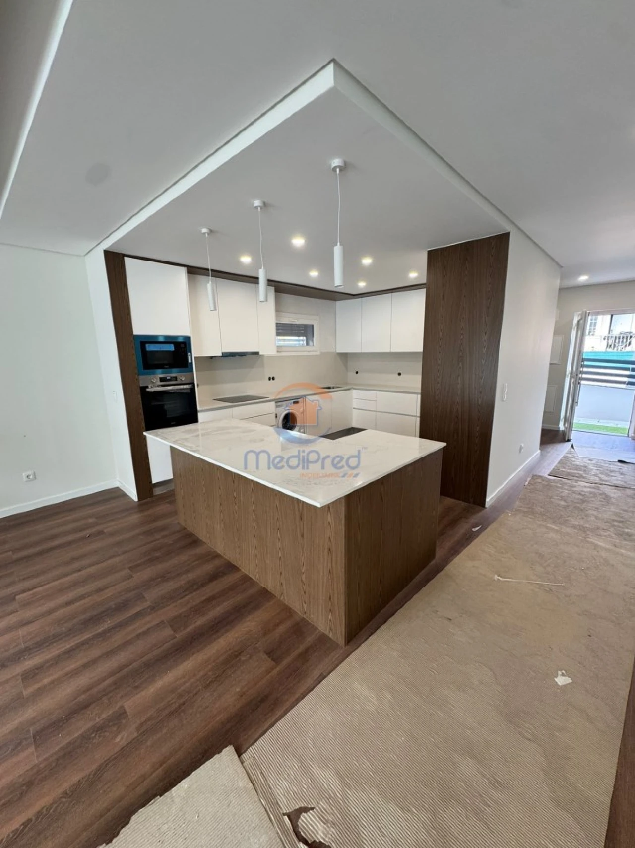 Moradia T4 para Venda em Pontinha e Famões Foto 2