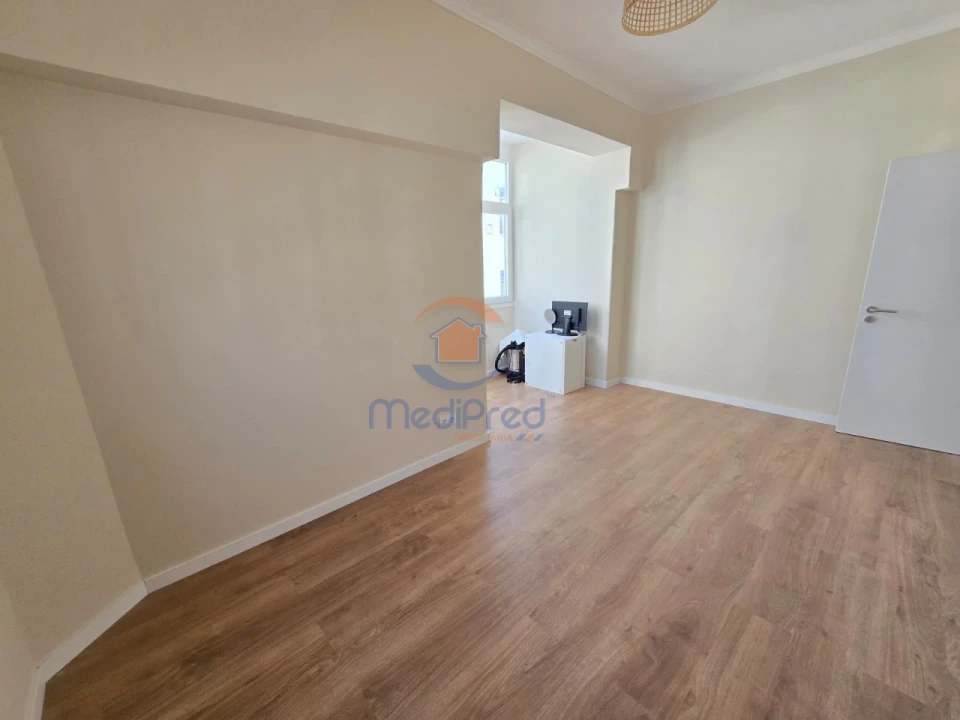 Apartamento T3 para Venda em Odivelas Foto 17