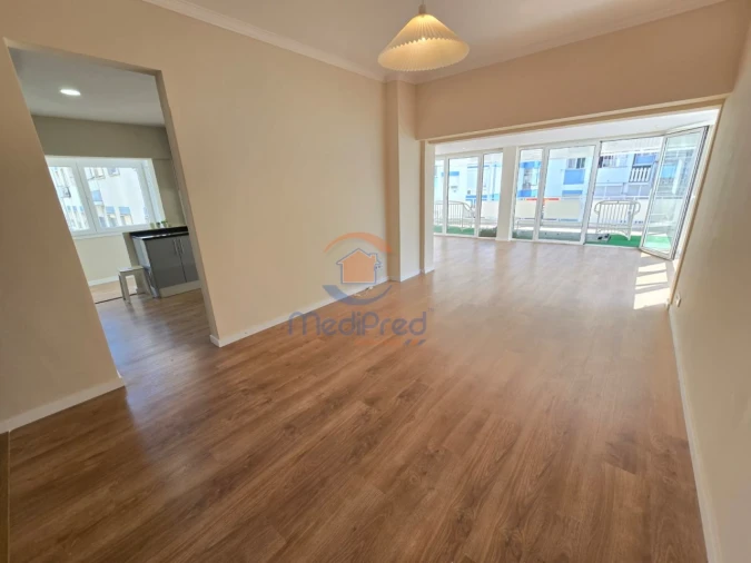 Apartamento T3 para Venda em Odivelas Foto 6