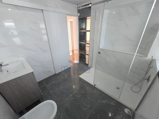 Apartamento T3 para Venda em Odivelas Foto 24