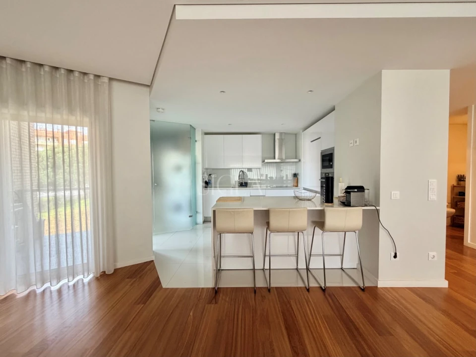 Apartamento T3 para Arrendamento em Canidelo Foto 8