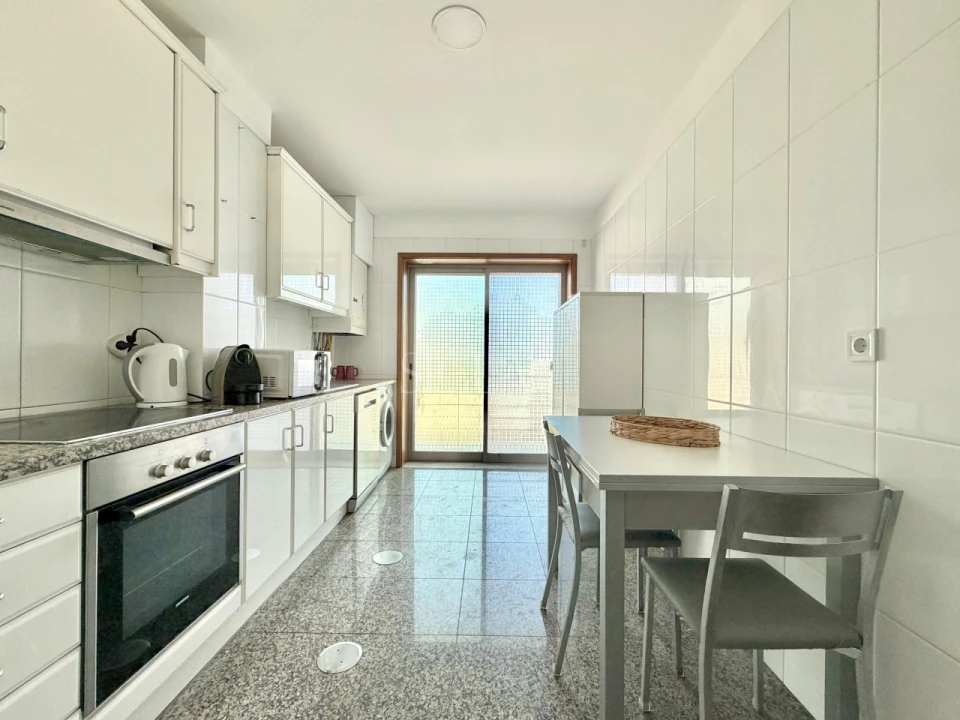 Apartamento T2 para Arrendamento em Canidelo Foto 8