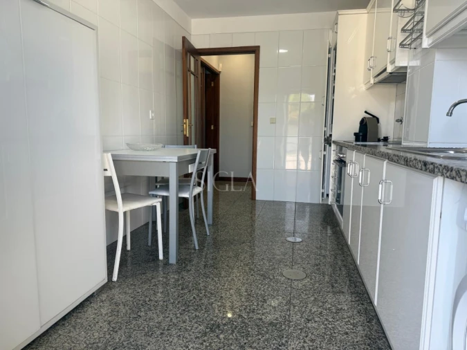 Apartamento T2 para Arrendamento em Canidelo Foto 5