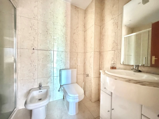 Apartamento T2 para Arrendamento em Canidelo Foto 23