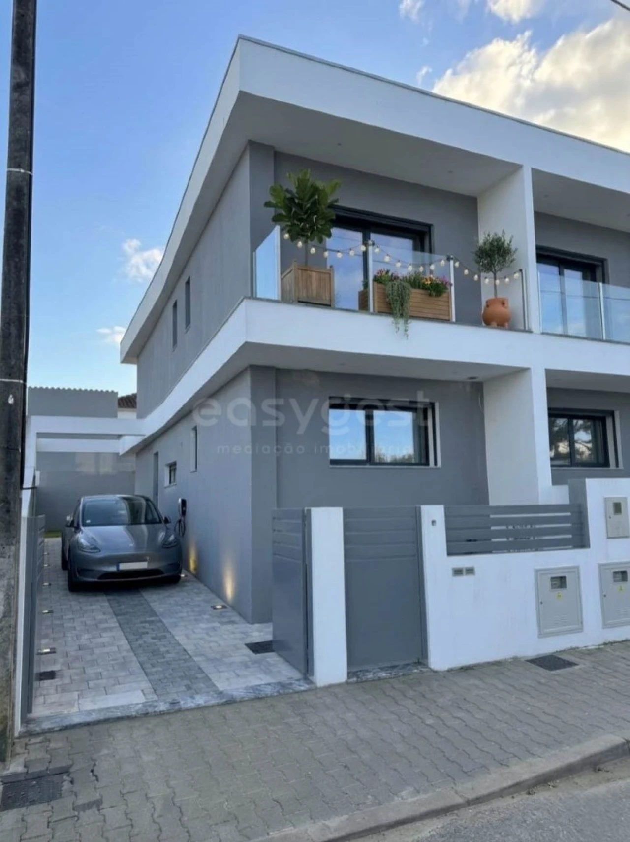 Moradia T3 para Venda em Fernao Ferro Foto 1